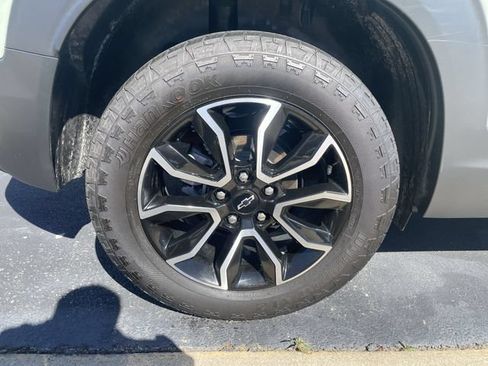 Used 2025 Chevrolet TrailBlazer ACTIV w/ Convenience Package FWD image 36
