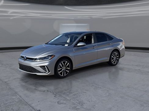 New 2026 Volkswagen Jetta SE FWD image 3