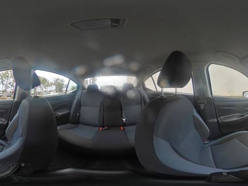 Used 2025 Nissan Versa SV FWD image 35