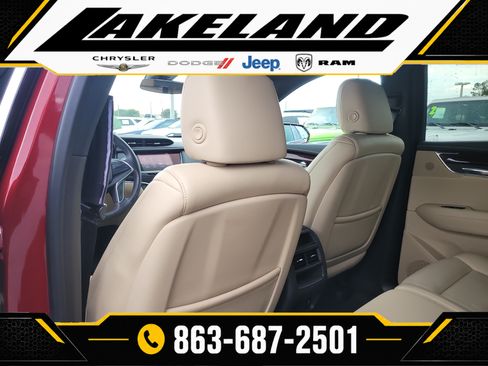 Used 2017 Cadillac XT5 Luxury w/ Driver Awareness Package FWD image 12