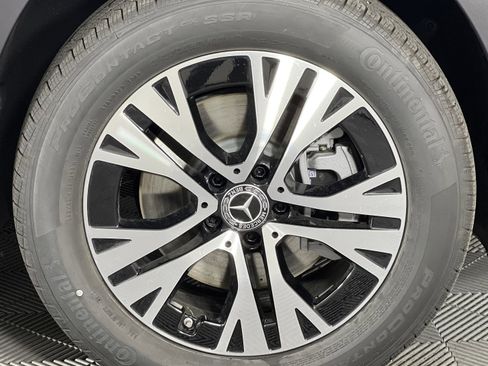 Used 2026 Mercedes-Benz GLB 250 4MATIC image 15