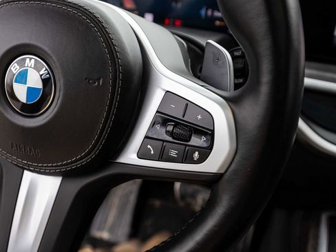 Used 2025 BMW X7 xDrive40i AWD/4WD image 19