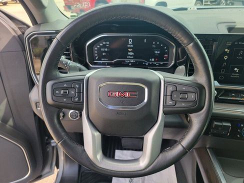 Used 2023 GMC Sierra 1500 SLT w/ SLT Premium Plus Package AWD/4WD image 18