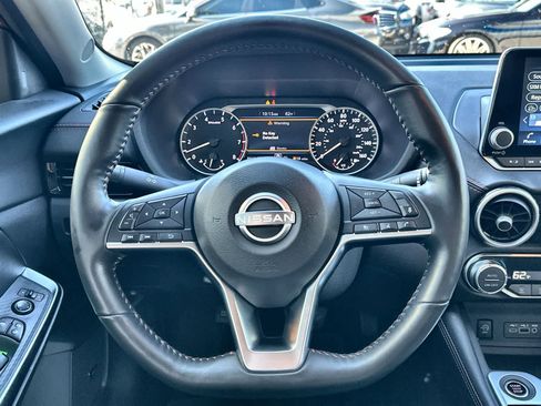 Used 2024 Nissan Sentra SR w/ SR Premium Package image 15