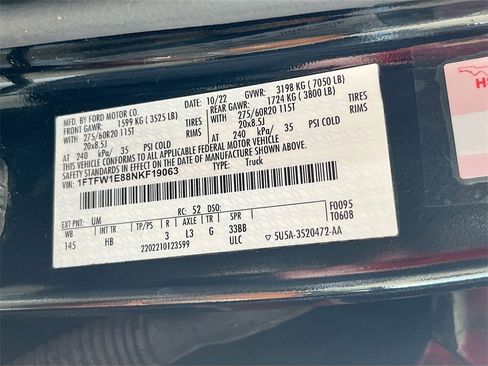 Used 2022 Ford F150 Lariat image 33