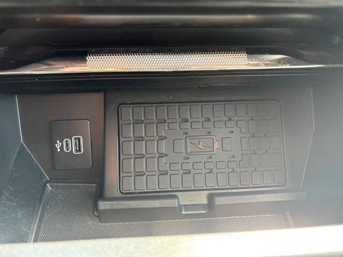 Certified 2025 Ford F150 Platinum AWD/4WD image 36