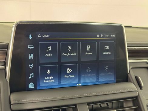Used 2024 Chevrolet Suburban LT w/ Luxury Package AWD/4WD image 26