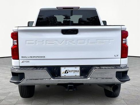 Used 2025 Chevrolet Silverado 2500 LT w/ Convenience Package image 6