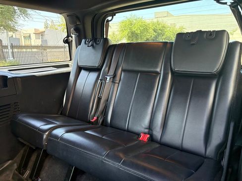 Used 2017 Ford Expedition Limited image 11