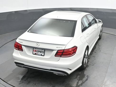 Used 2016 Mercedes-Benz E 350 4MATIC Sedan image 28
