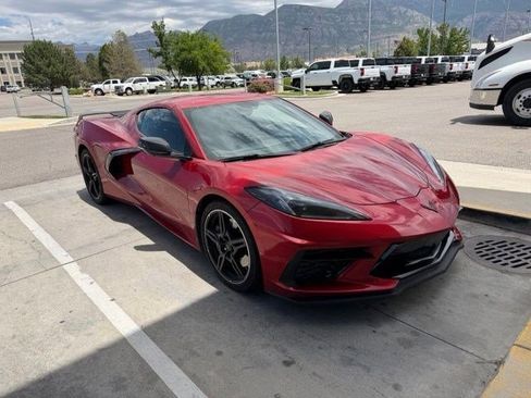 Used 2021 Chevrolet Corvette Stingray Preferred Cpe w/ Z51 Performance Package RWD image 9
