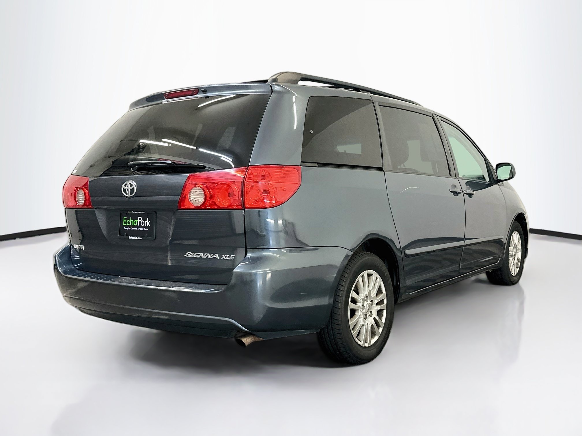 Used 2007 Toyota Sienna XLE FWD image 9