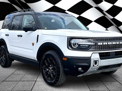 Used 2025 Ford Bronco Sport Badlands w/ Badlands Tech Package AWD/4WD image 11