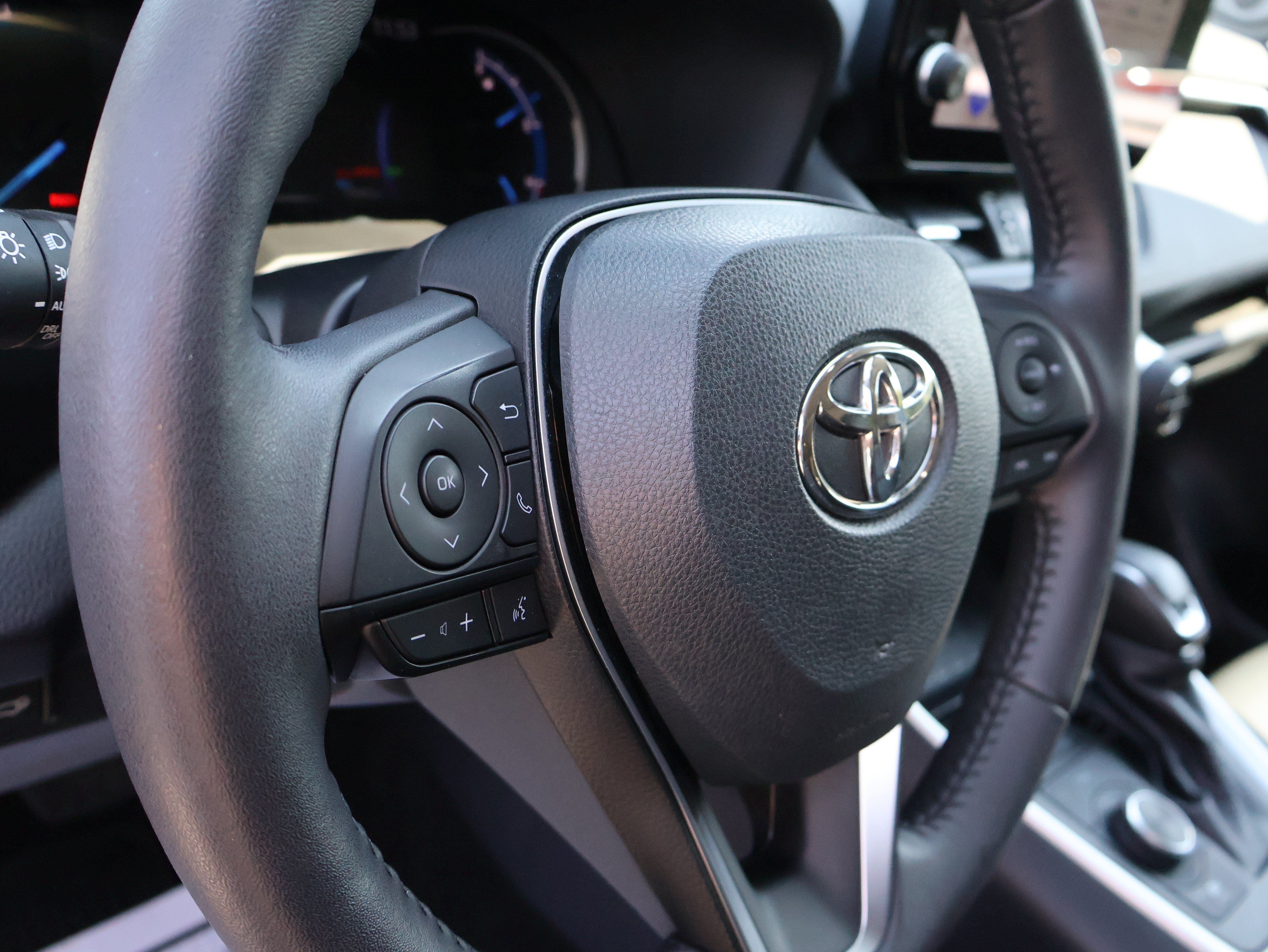 Used 2024 Toyota RAV4 XLE Premium w/ Weather Package AWD/4WD image 20
