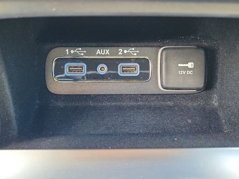 Used 2020 Jeep Grand Cherokee Laredo w/ Laredo X Package image 29