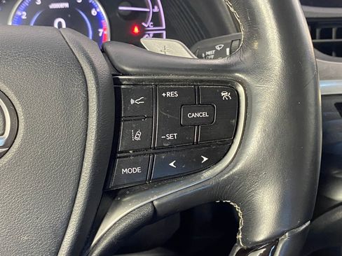 Used 2019 Lexus ES 350 image 26