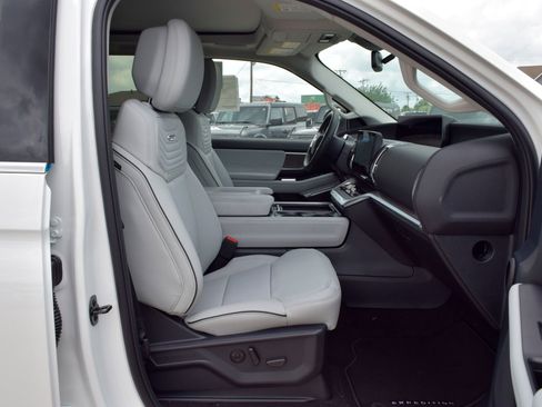 New 2026 Ford Expedition Max Platinum AWD/4WD image 25