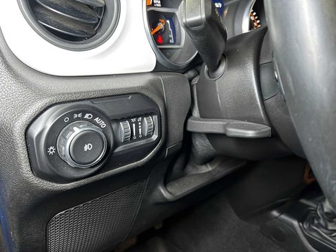 Used 2021 Jeep Wrangler Unlimited Islander image 23