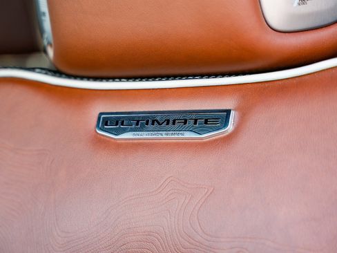 Used 2024 GMC Yukon XL Denali Ultimate image 29