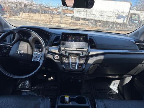 Used 2023 Honda Odyssey Elite image 12
