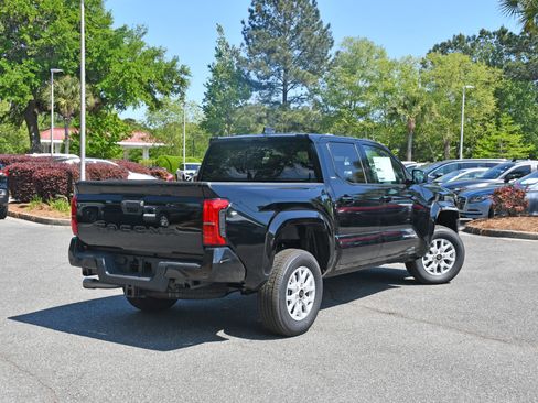 New 2026 Toyota Tacoma SR5 RWD image 2
