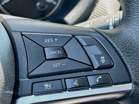 Used 2024 Nissan Kicks SV FWD image 34