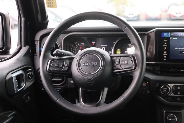 Used 2024 Jeep Wrangler Unlimited Rubicon 4xe AWD/4WD image 28