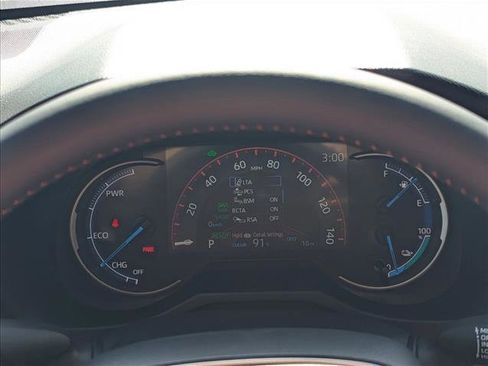 New 2025 Toyota RAV4 SE image 13