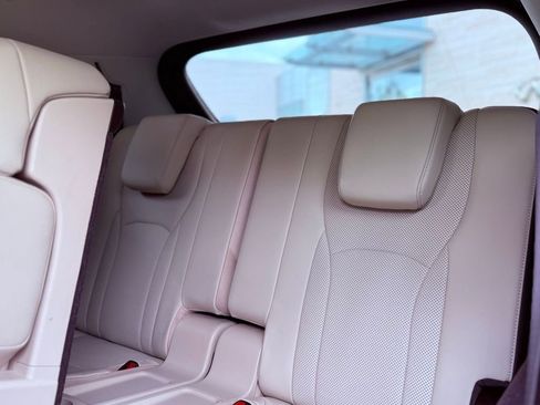 Used 2018 Lexus RX 350L FWD image 32