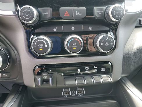 New 2026 RAM 1500 Big Horn AWD/4WD image 29