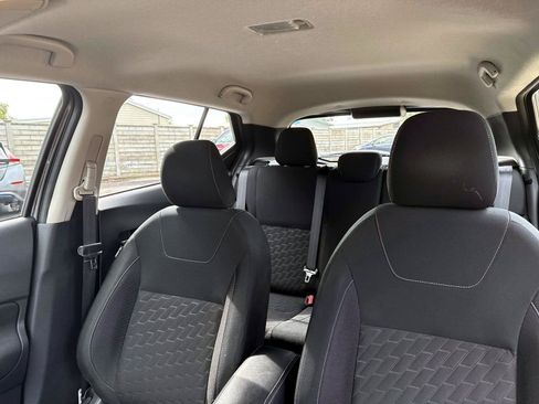 Used 2024 Nissan Kicks SV FWD image 14