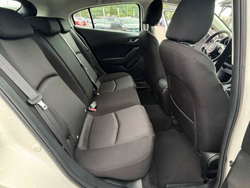 Used 2017 MAZDA MAZDA3 Sport FWD image 20