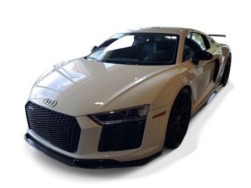 Used 2018 Audi R8 V10 RWD image 2