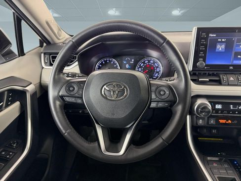 Used 2019 Toyota RAV4 XLE Premium w/ Advanced Technology Package FWD image 15
