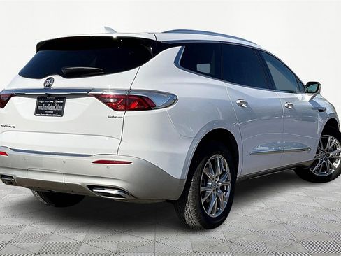 Used 2023 Buick Enclave Essence w/ Experience Buick Package image 12
