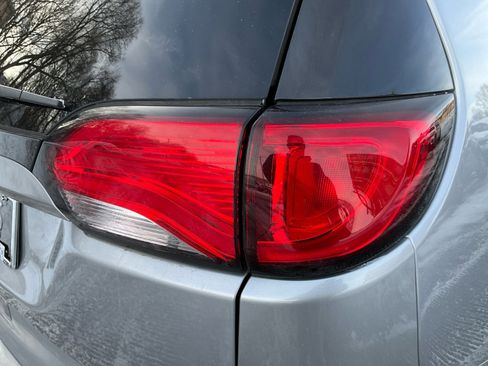 Used 2019 Chrysler Pacifica Touring Plus w/ Advanced Safetytec Group image 33