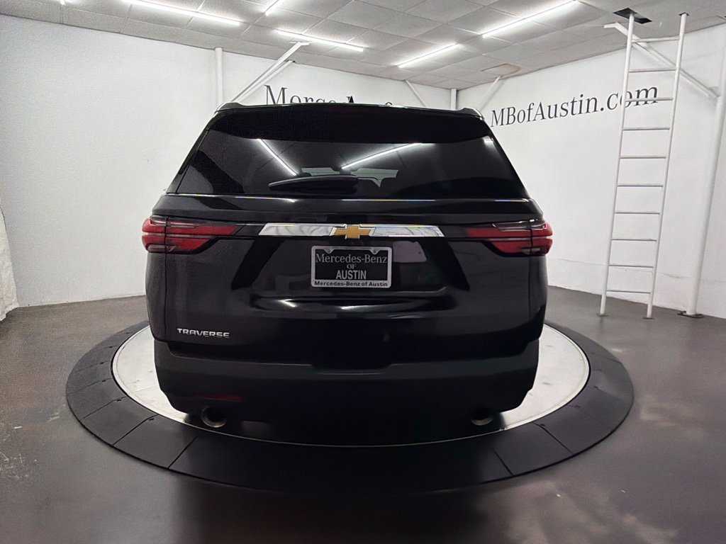 Used 2023 Chevrolet Traverse LS w/ Safety Package FWD image 6