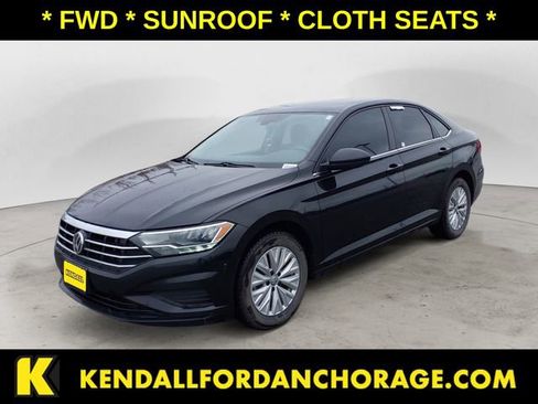 Used 2019 Volkswagen Jetta SE FWD image 1