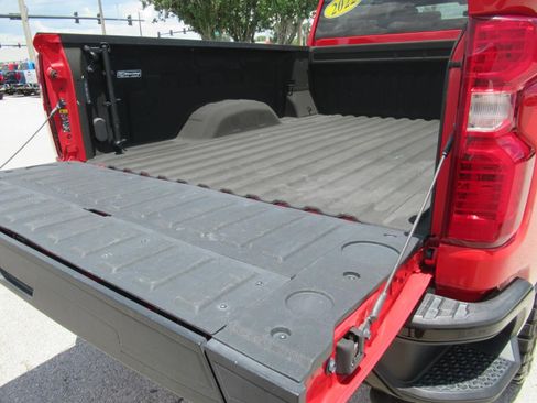 Used 2022 Chevrolet Silverado 2500 Custom w/ Custom Convenience Package AWD/4WD image 29