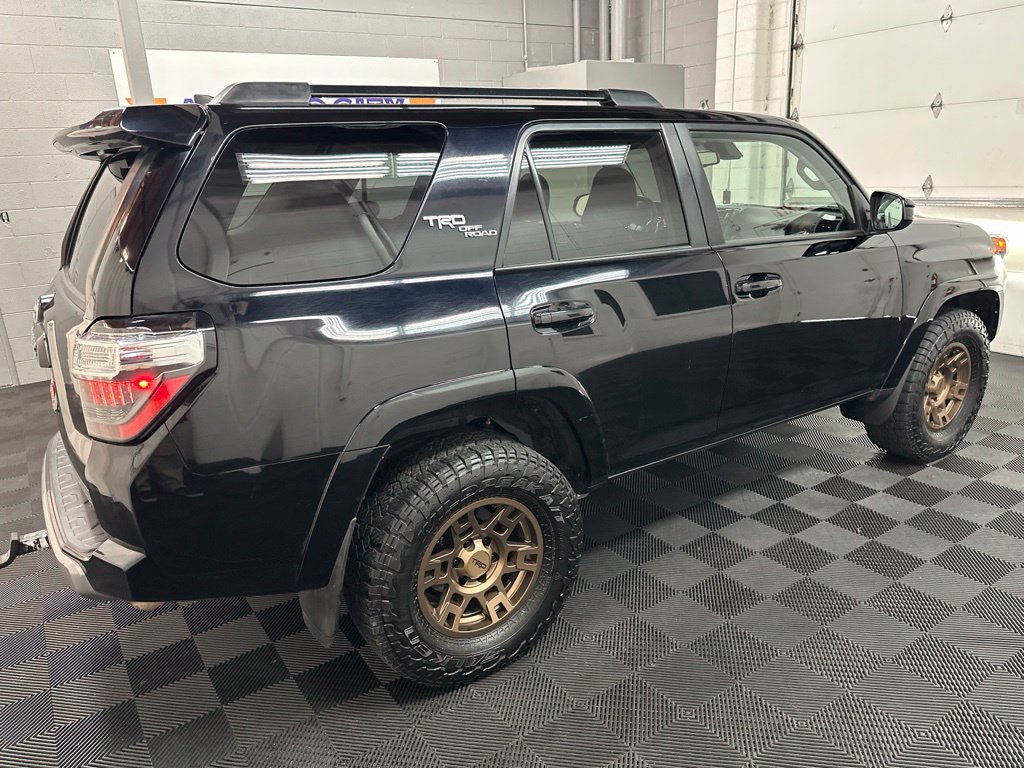 Used 2022 Toyota 4Runner TRD Off-Road AWD/4WD image 10