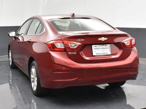 Used 2019 Chevrolet Cruze LT FWD image 2