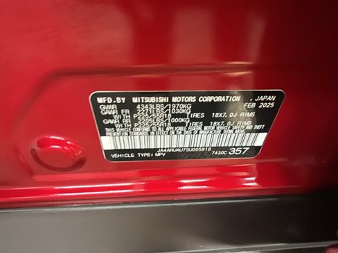 Used 2025 Mitsubishi Outlander Sport LE AWD/4WD image 10