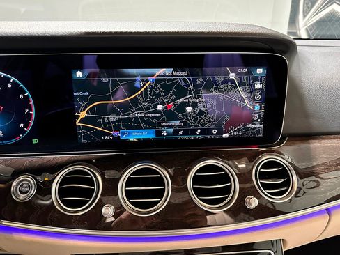 Used 2023 Mercedes-Benz E 350 4MATIC Sedan image 24