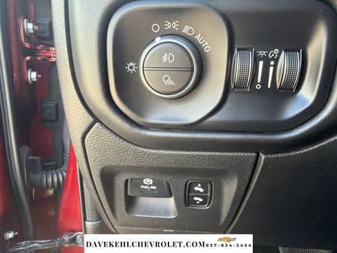 Used 2020 RAM 1500 Limited AWD/4WD image 11