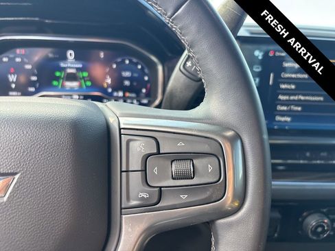 Used 2024 Chevrolet Silverado 2500 LT image 9