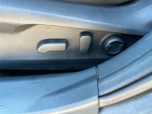 Used 2022 Subaru Outback Wilderness image 12