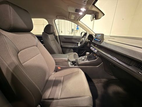 Used 2025 Honda CR-V LX image 27