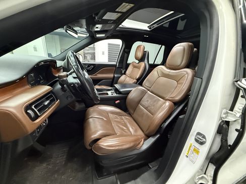 Used 2020 Lincoln Aviator Reserve w/ Equipment Group 201A AWD/4WD image 10