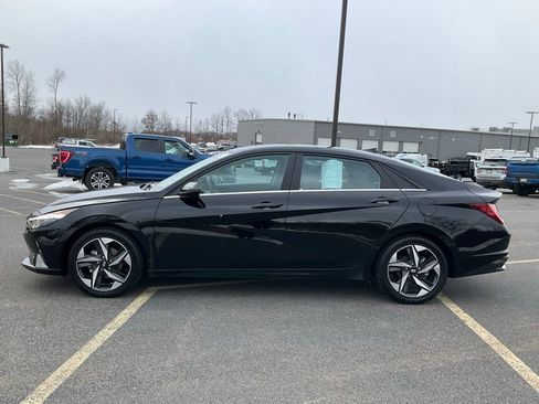 Used 2023 Hyundai Elantra Limited image 27