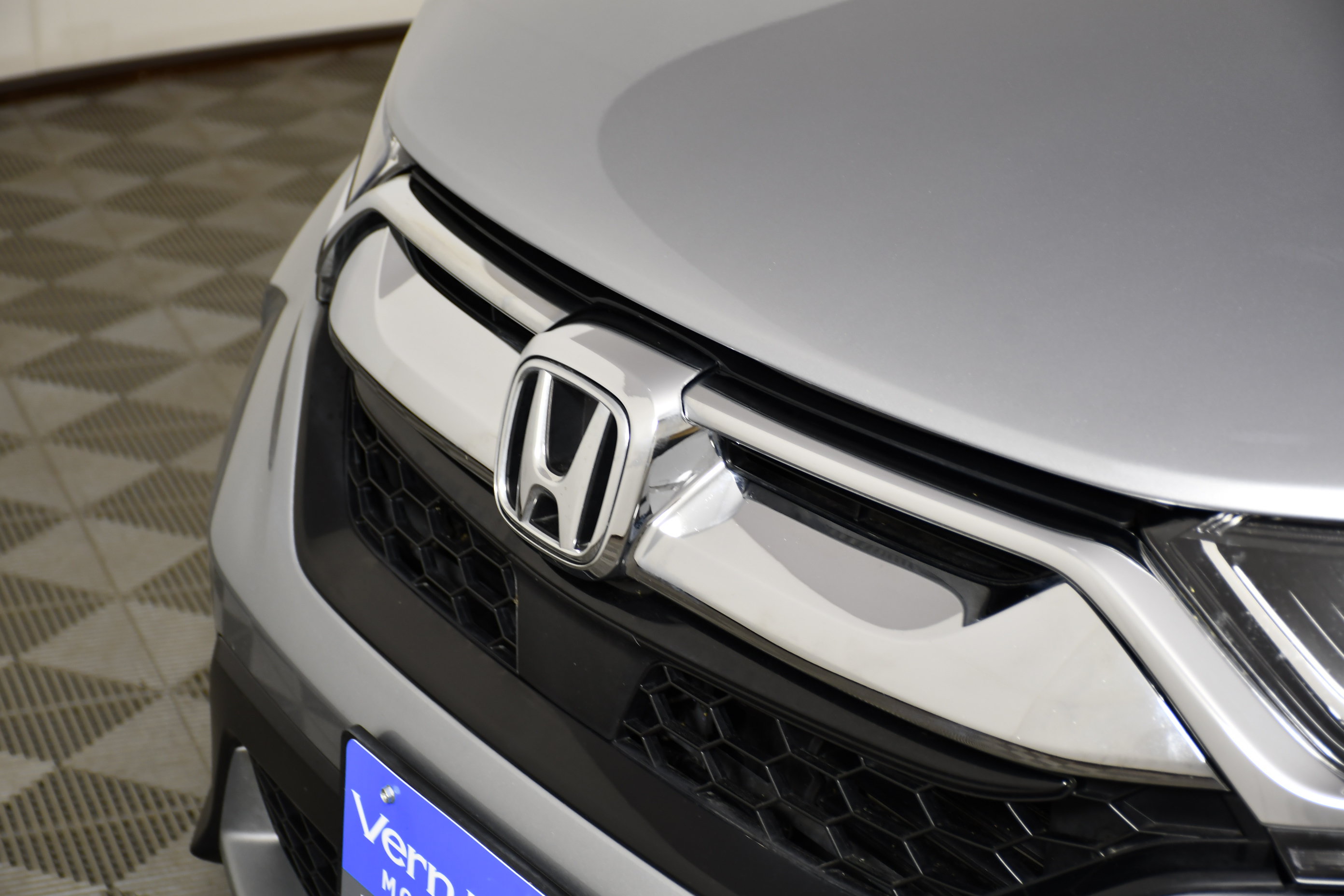 Used 2019 Honda CR-V Touring image 11